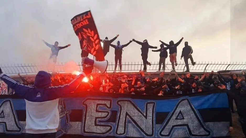 (ΘΥΡΑ 1) "Ντόπες" πριν τη... σέντρα/''Η δύναμη του Θεού Απόλλωνα είμαστε εμείς...'' 