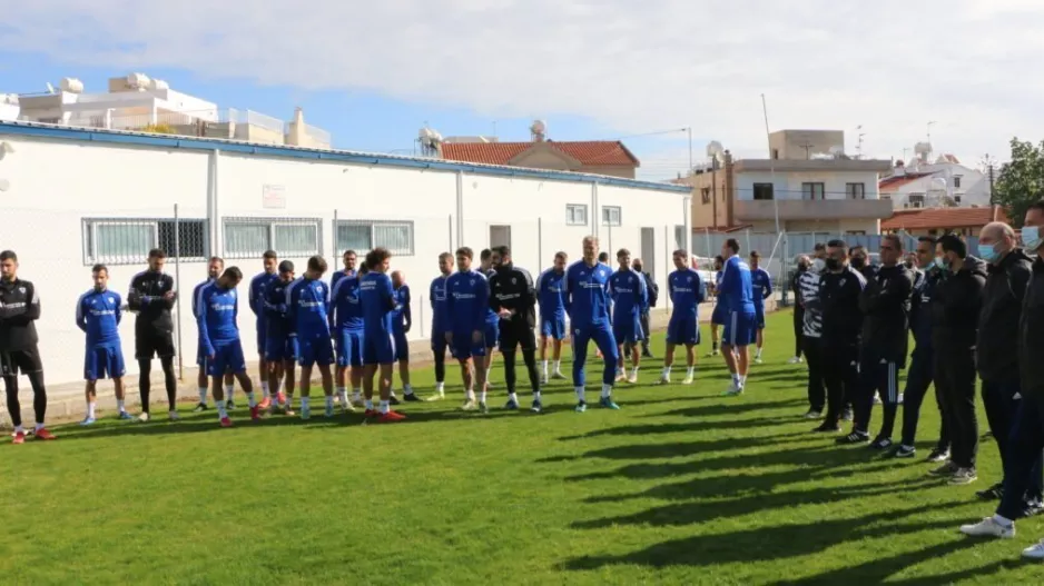 AΝΟ/Κοπή βασιλόπιτας και... τούρτα σε Χρυσοστόμου (φώτος)