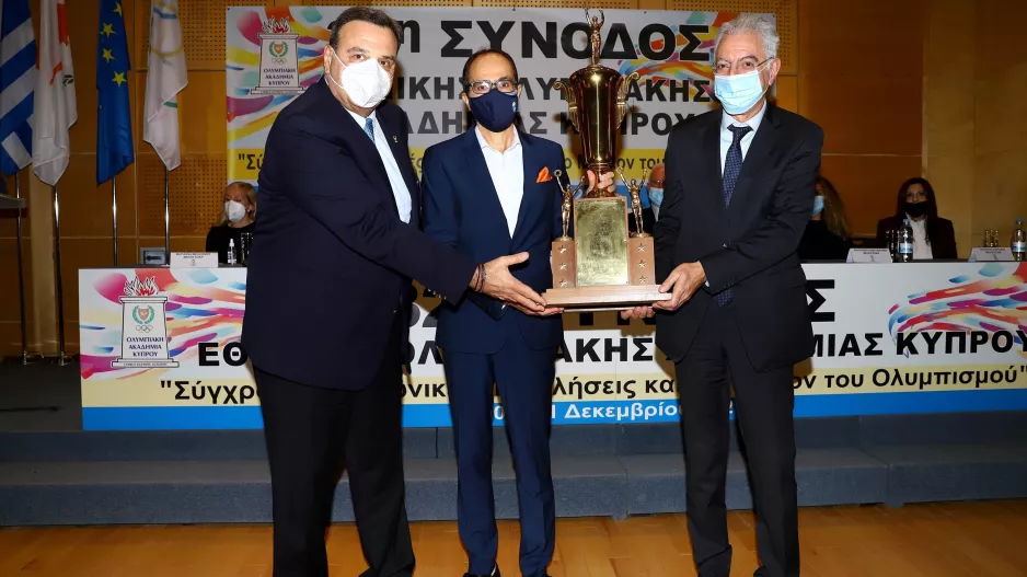 Ιστορικό κύπελλο κοσμεί πλέον το Ολυμπιακό Μουσείο  