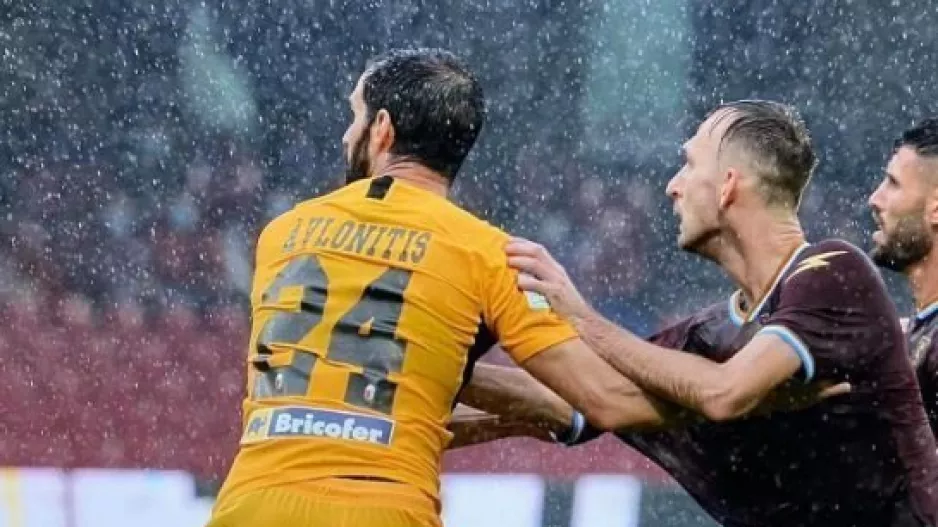 Αλλαγή δεδομένων με Αυλωνίτη