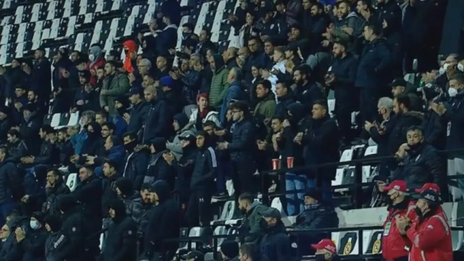 ΠΑΟΚ - Παναθηναϊκός: Διακοπή και χειροκρότημα στο 19' για τον Άλκη