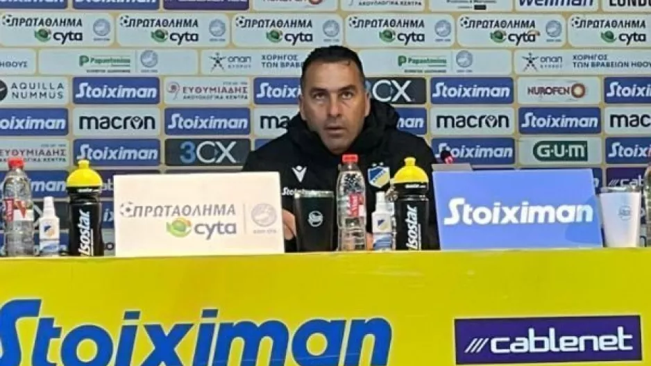 Σωφρόνης: "Η αλλαγή της απόφασης στο πέναλτι μας χάλασε τη ψυχολογία"