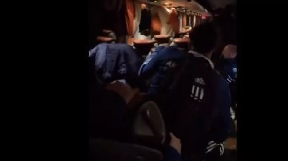 (UPD) Επίθεση στο λεωφορείο της Ανόρθωσης (ΒΙΝΤΕΟΣ)