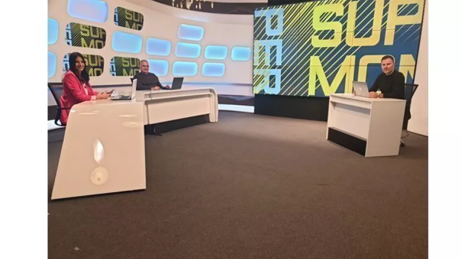 Γεμάτο... Super Monday!