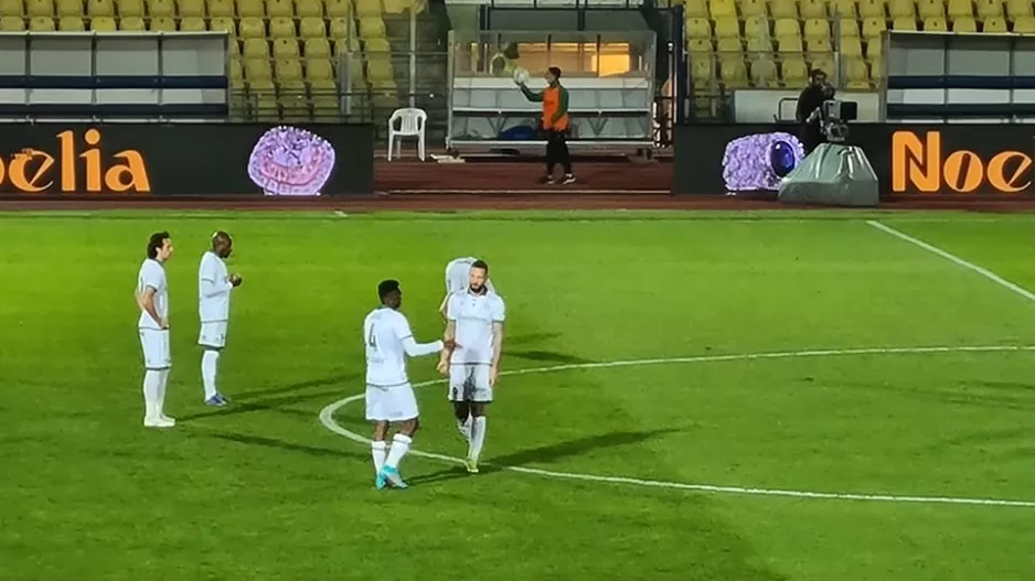 Ντεμπούτο για Μάταβζ 