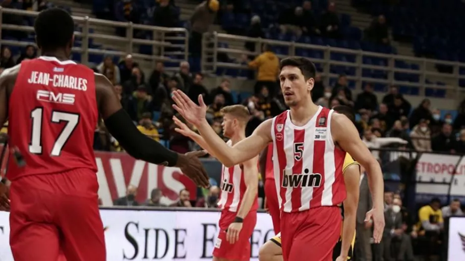 Χωρίς Λαρεντζάκη και Έισι ο Ολυμπιακός στην Ισπανία