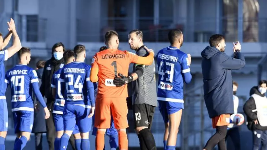 «Κάποιοι θέλουν τη θέση μας στα play off»