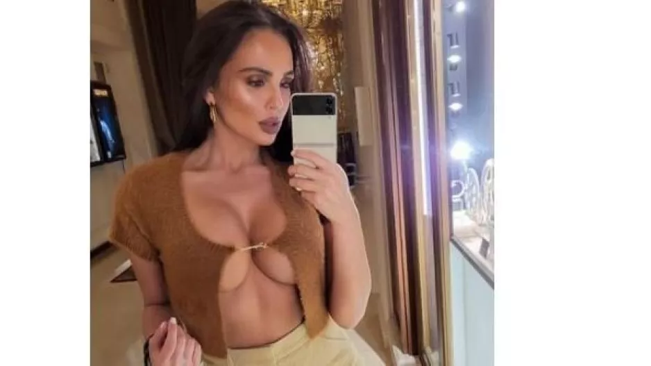 HOT η Νικολέτα