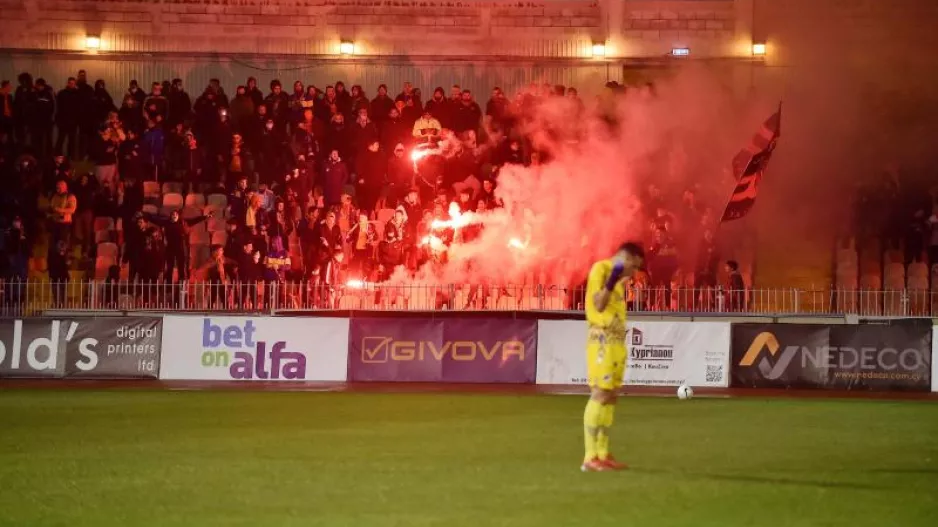 (Φωτορεπορτάζ) Ο κόσμος στο Μακάρειο