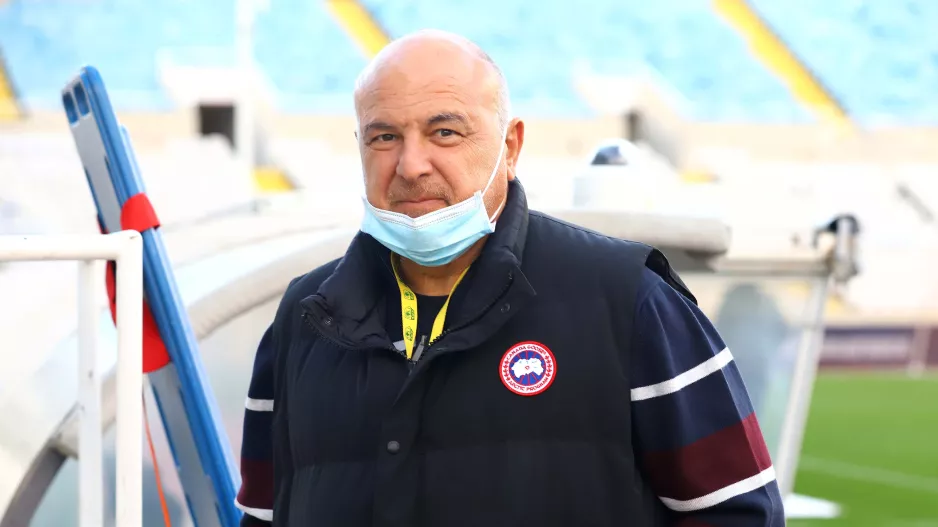 Ο Καραπατάκης...