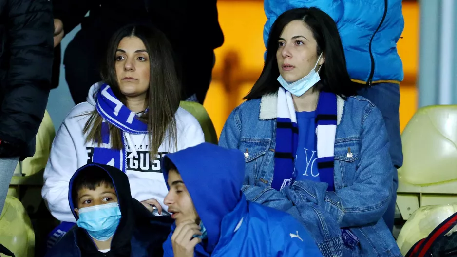 Με άγχος αλλά και πίστη