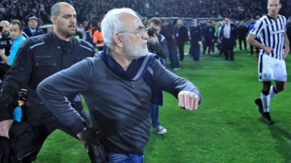 Κομίνης: "Δεν αντιλήφθηκα ότι ο Σαββίδης είχε όπλο"
