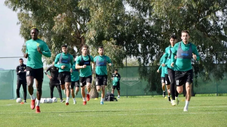Focus... σε ΠΑΕΕΚ (Φώτος)