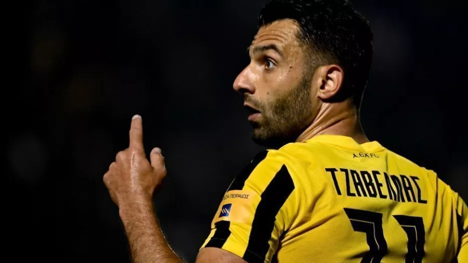 Με Τζαβέλλα η ΑΕΚ στο Καραϊσκάκη