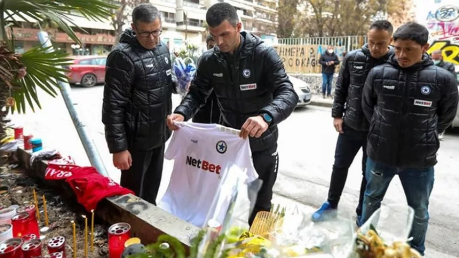 Ο Ατρόμητος απέτισε φόρο τιμής στο μνημείου του Άλκη