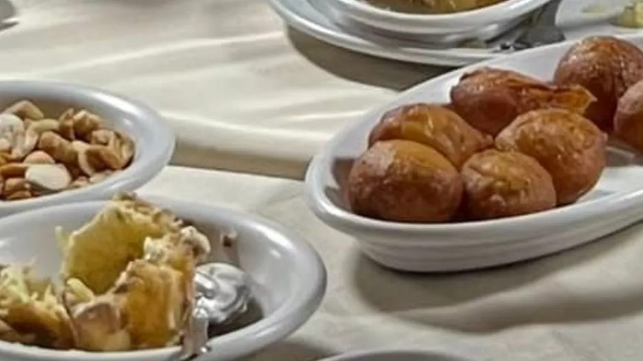 Κι΄άλλο τραπέζι ψες!