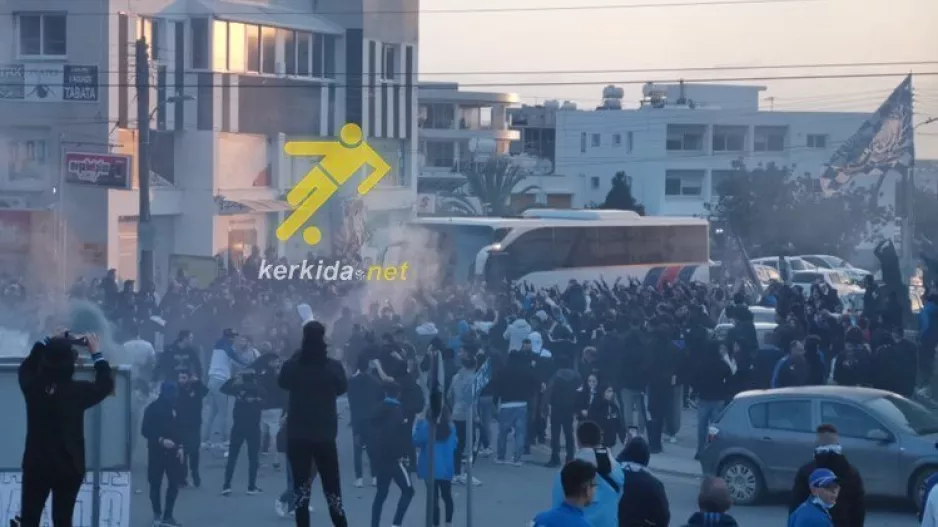 Περικύκλωσαν το λεωφορείο οι Απολλωνίστες, "άντε γεια πρωτάθλημα ξανά!" (βίντεο/φώτος)