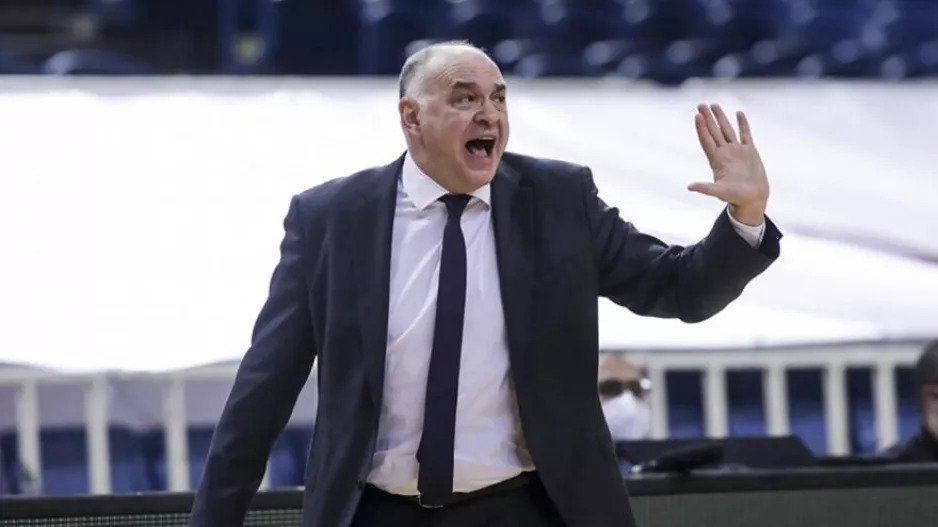 «Έχει κάνει εξαιρετική δουλειά ο Μπαρτζώκας στον Ολυμπιακό»