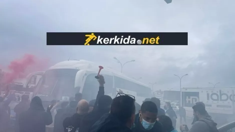 Υποδέχθηκαν την αποστολή με... πυρσούς (φώτος/βίντεο)