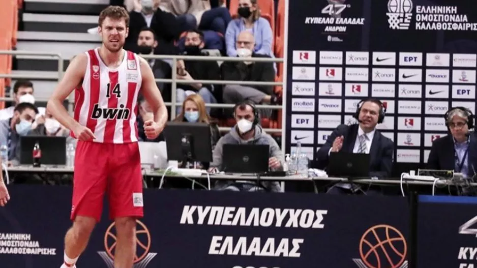 «Στόχος μας οι δύο εγχώριοι τίτλοι»