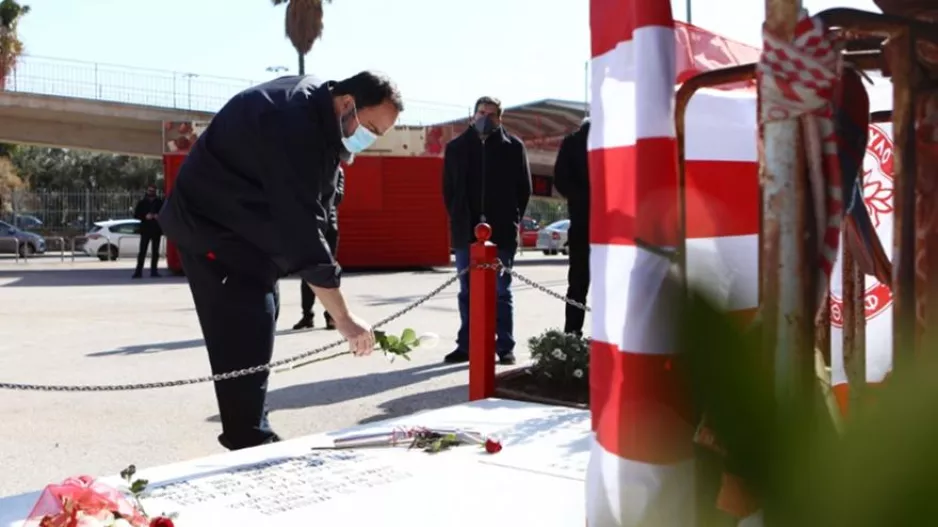 Θύρα 7: Τίμησε τη μνήμη των θυμάτων ο Μαρινάκης