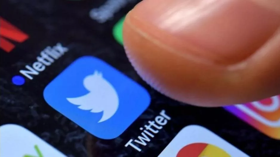 «Έπεσε» το Twitter