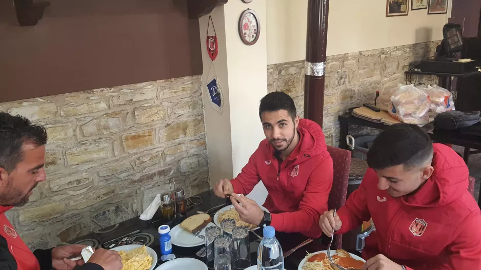 “Πάμε να 'καταβροχθίσουμε' και τον αντίπαλο!"