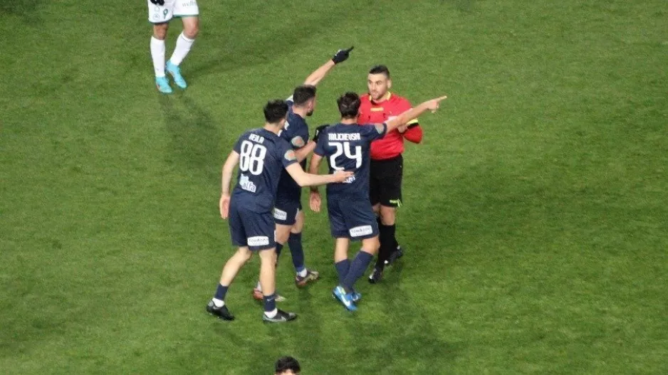 Έτρεξαν στον Κουμή! 