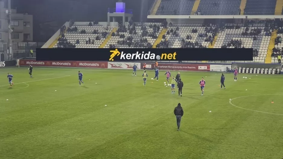 Η εντεκάδα της Ανόρθωσης με Λόρια