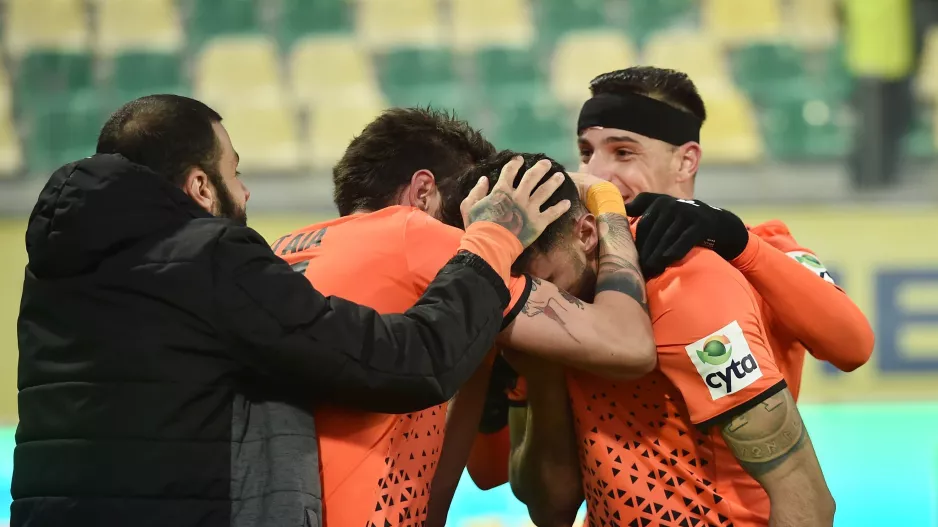 "Χρυσός" Καρώ έδωσε 6 βαθμούς στον ΑΠΟΕΛ!