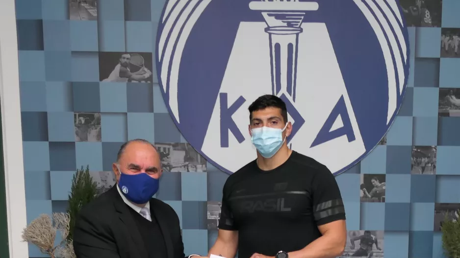 Ο ΚΟΑ επιβράβευσε Μπατζάβαλη