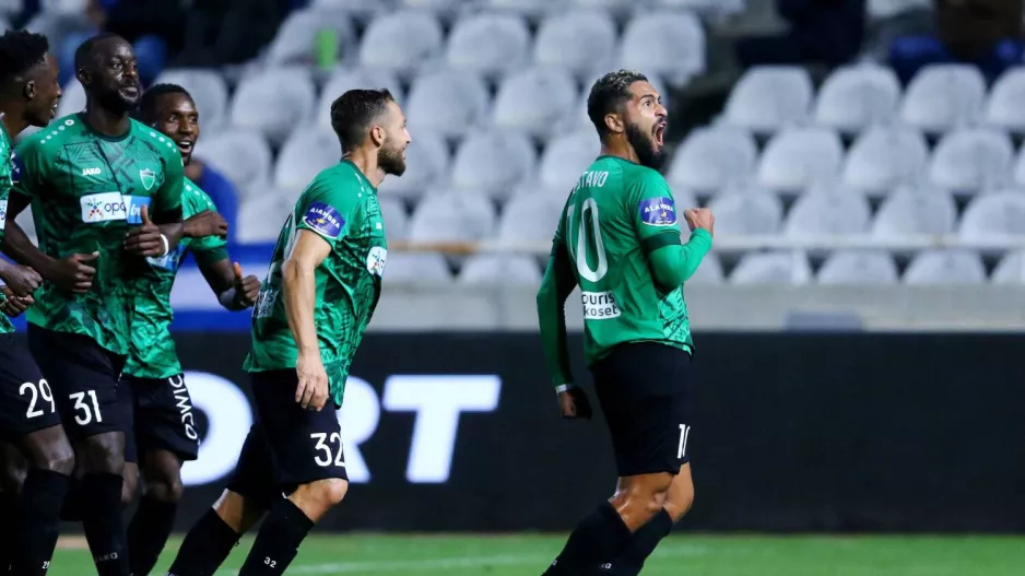Γκουστάβο/27