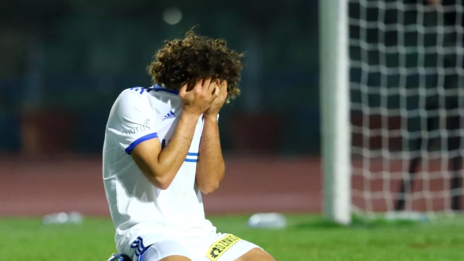 Πάει πίσω ο... Warda