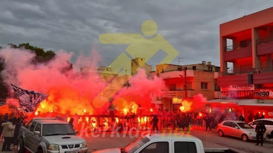 Θύρα 1: "Σηκώστε κεφάλι, πρωτάθλημα και πάλι"