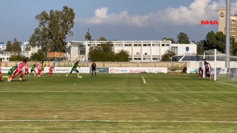 Η πρώτη διαιτητής που σφύριξε στα κατεχόμενα/Πέναλτι σε Ποτέ! 