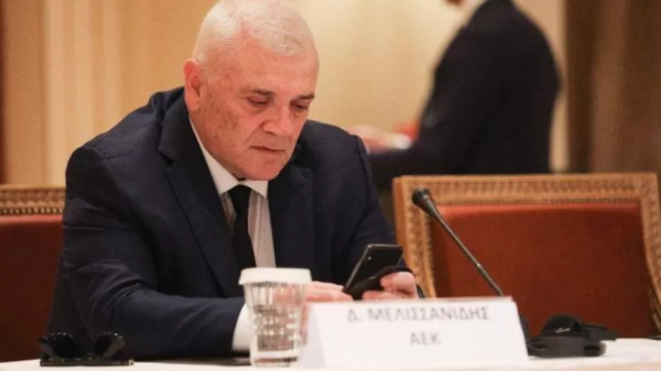Το νέο μοντέλο λειτουργίας, ο προπονητής και το μέλλον Κονέ - Παπαδημητρίου