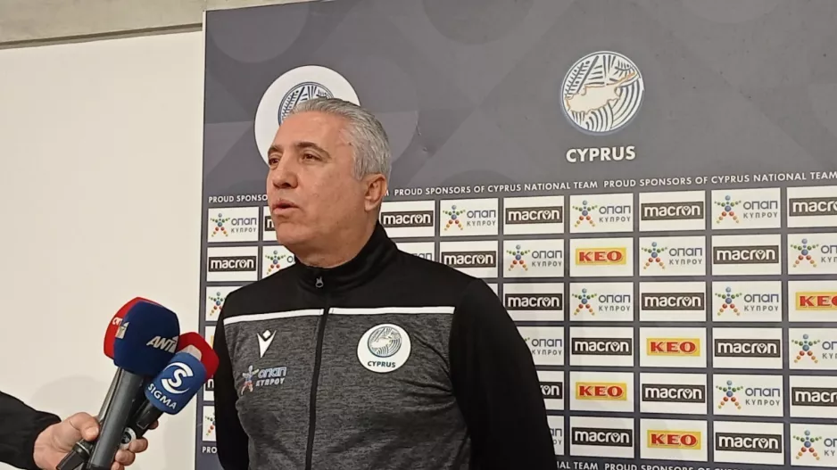 Κωστένογλου: "Αδιαπραγμάτευτος στόχος η παραμονή μας-Περαστικά στον Μάριο"