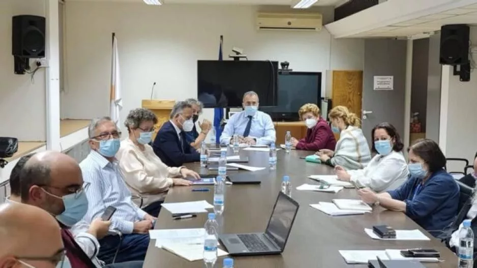 Σύντομα σταματάμε να μετράμε κρούσματα - Πλάνο για ενδημική μορφή