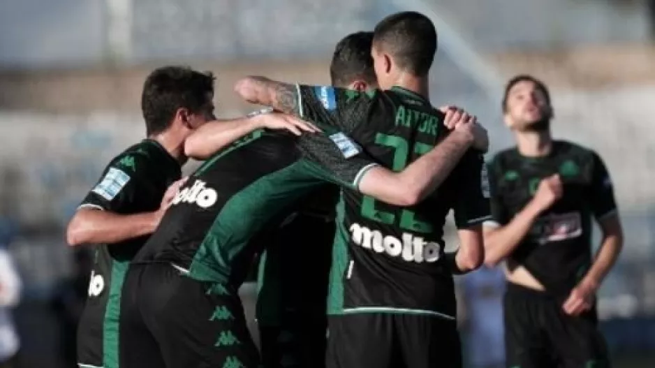 Μύρισε άνοιξη για το Τριφύλλι, 2-0 στη Λαμία και... τελικός για πρώτη φορά μετά από οκτώ χρόνια!
