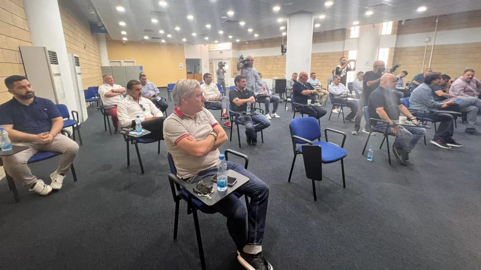 Έπαιξε του... Νεοκλέους στη Συνέλευση