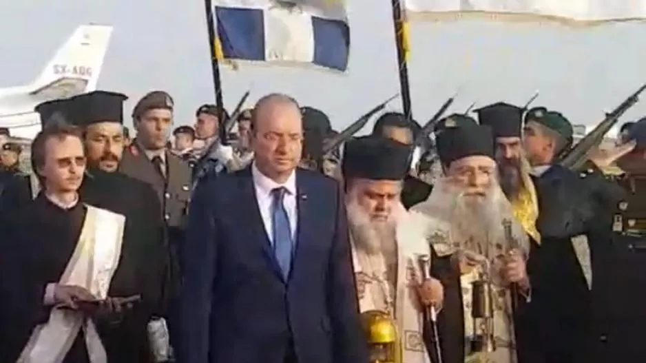 Έφτασε στην Κύπρο το Άγιο Φως