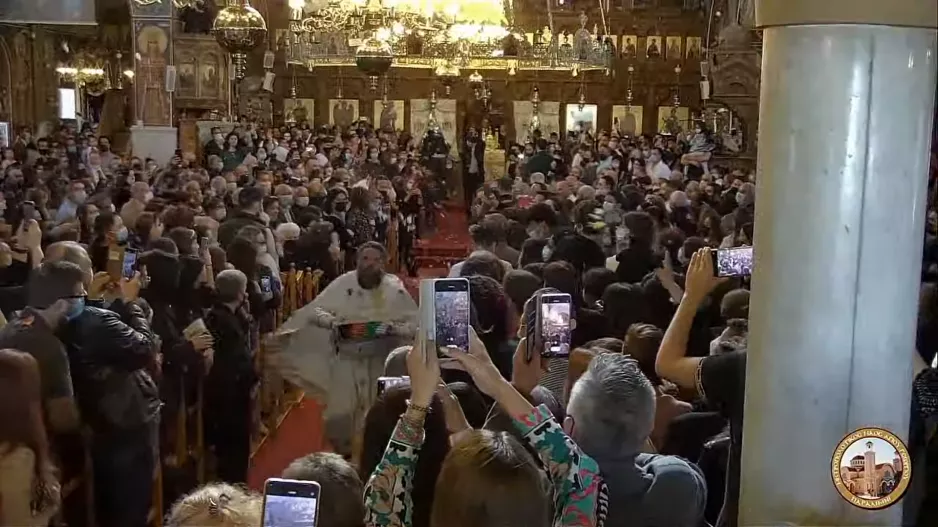 (ΒΙΝΤΕΟ) Πρώτη Ανάσταση στο Παραλίμνι- Ντύθηκε... Γιουσέιν Μπολτ ο πάτερ Ηράκλης!