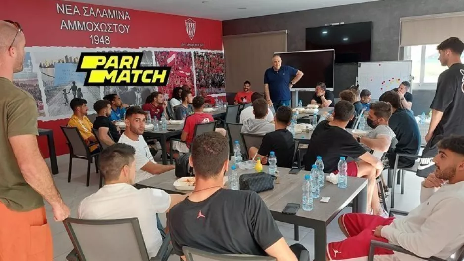 (Φώτος) Οικογένεια η Νέα Σαλαμίνα 