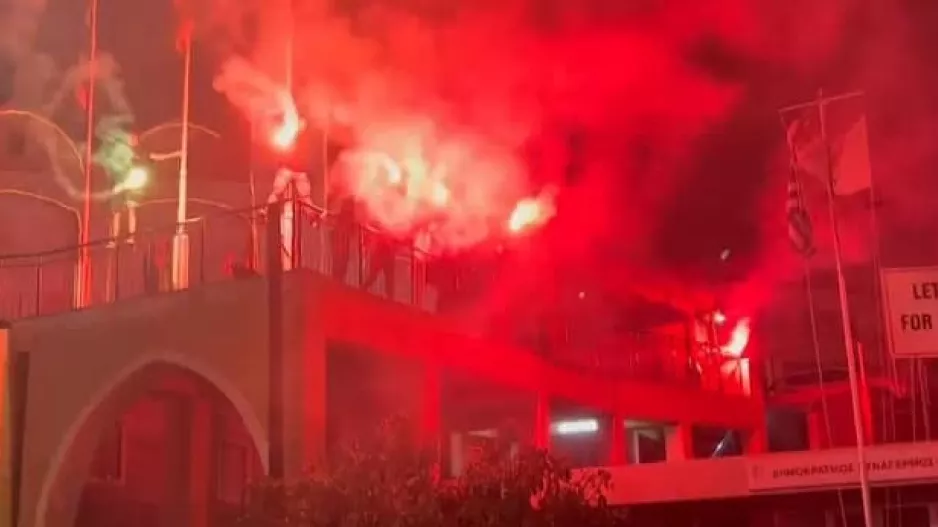 Κάηκε... η Πέγεια για το πρωτάθλημα! (φώτος/βίντεο)