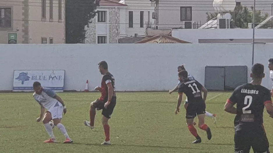 Σηκώνουν μανίκια για Αχυρώνα