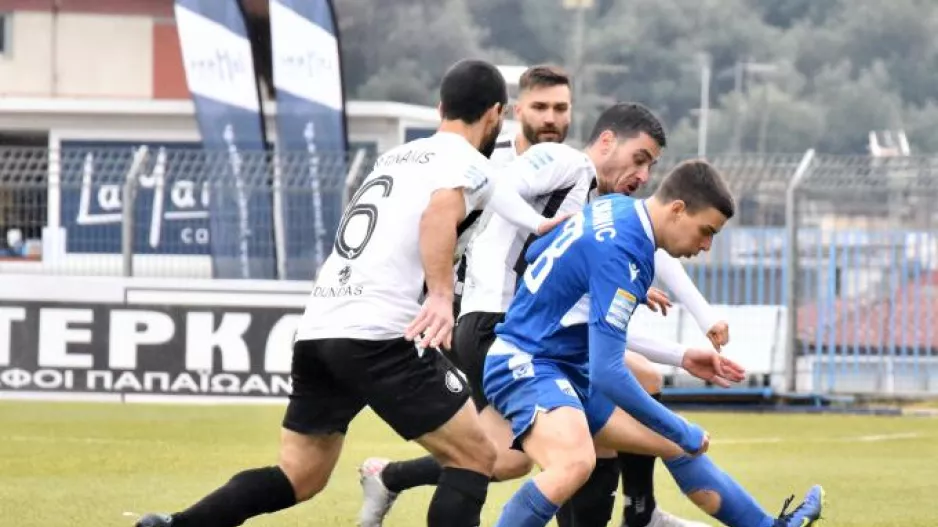 "Μάχες" σε Τρίπολη και Λαμία στην επανέναρξη των πλέι άουτ