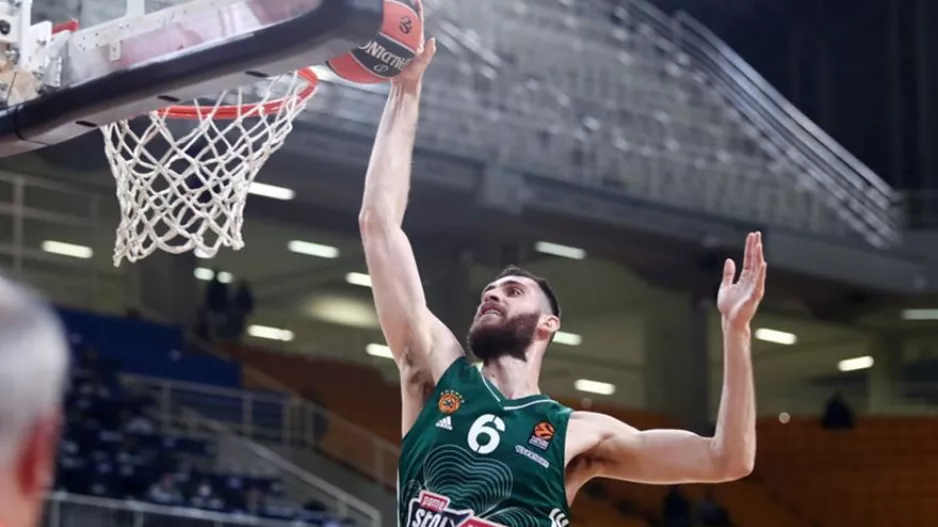 Παπαγιάννης: «Πάντα έχω κίνητρο, ειδικά κόντρα στον Ταβάρες»