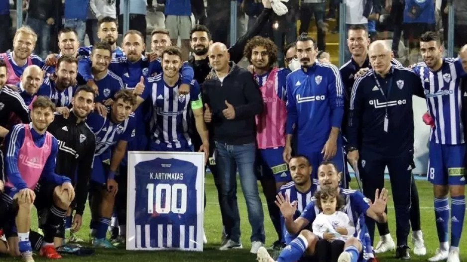 "Respect" στον αρχηγό/φώτο