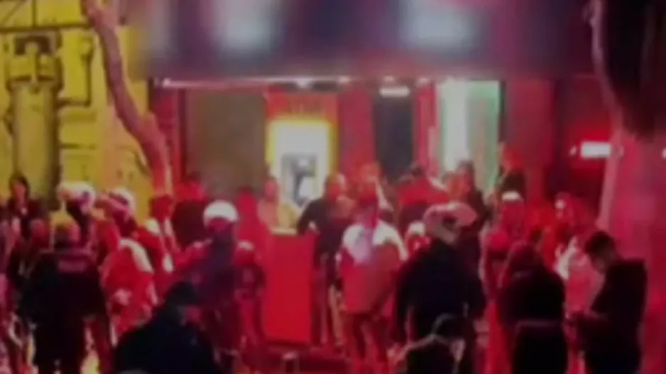 Πυροβολισμοί έξω από κλαμπ στην Ελλάδα