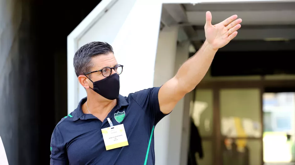 Προανήγγειλε δημοσιογραφική διάσκεψη ο Τορναρίτης 